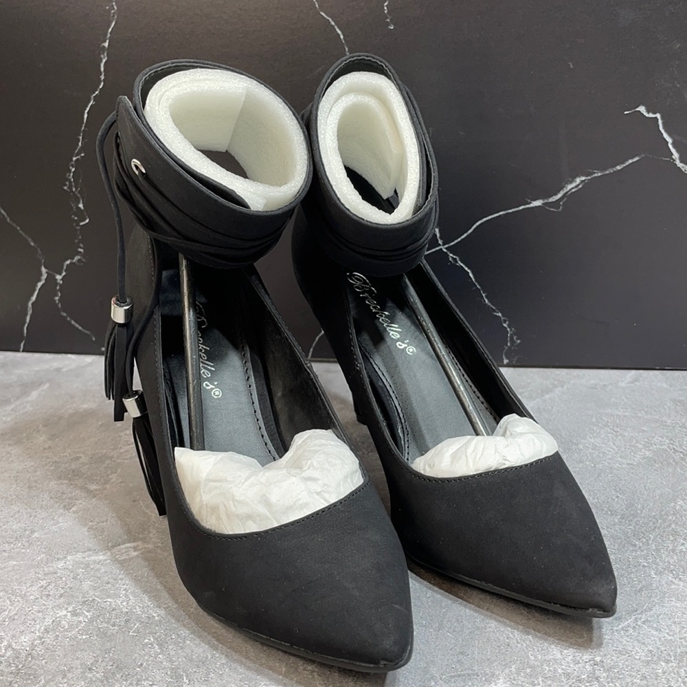 Breckelle’s Liane-12 Black Size 6.5m